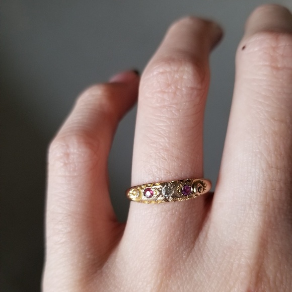 Antique Edwardian Ruby and Diamond 14k Gold Ring - Picture 3 of 5